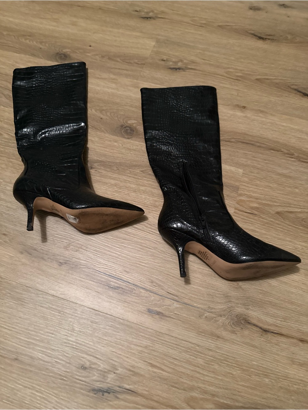Black Croc-Embossed Pointed Toe Mid-Calf heel Boots